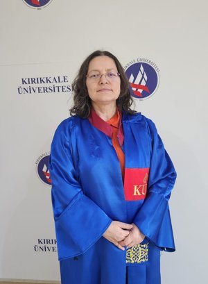 DOÇ.DR. AYNURE ÖZTEKİN